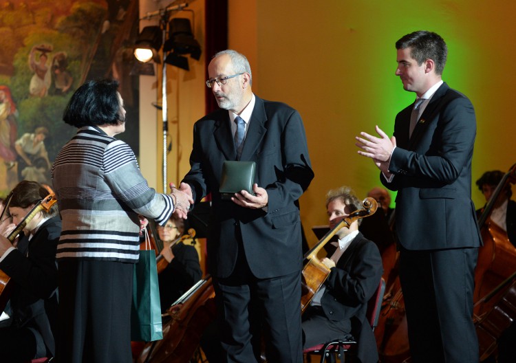 The award granted to National Széchényi Library was received by Director-General Dr. László Tüske.